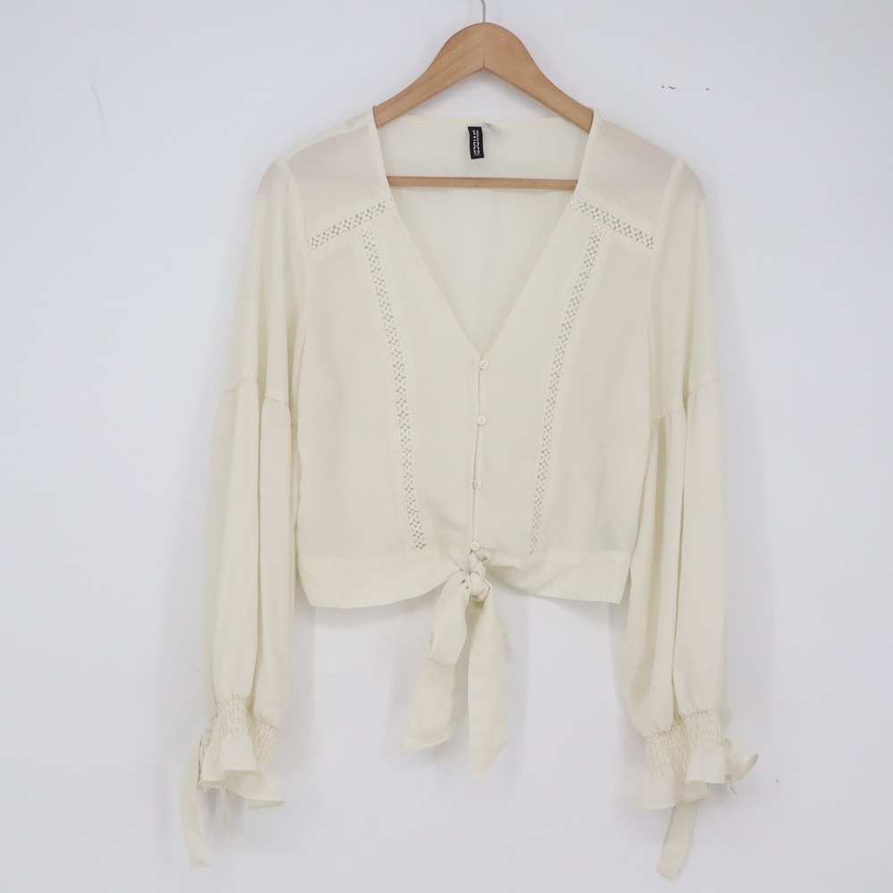 H&M Blouse Womens 8 Divided Cropped Lace Tie Front Cream Long Sleeve Excellent